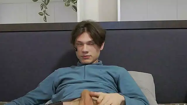 Snapshot of CalvinCay chatting on January 17, 2025, 11:07 pm CalvinCay online show from January 17, 2025, 11:07 pm