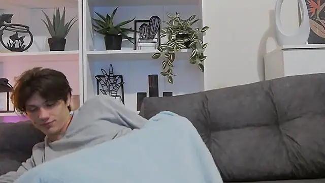 Snapshot of CalvinCay chatting on March 11, 2025, 3:36 am CalvinCay online show from March 11, 2025, 3:36 am