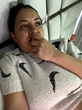 ruby santana777 online show from November 10, 2025, 11:04 am