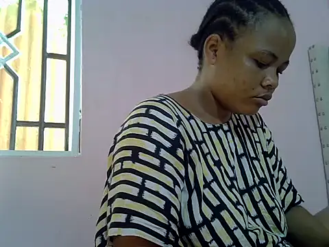 Snapshot of Amberay1 chatting on October 20, 2025, 5:20 am Amberay1 online show from October 20, 2025, 5:20 am