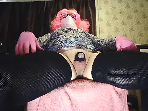 Crossdresser Elena online show from June 14, 2026, 8:54 pm