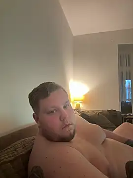 Lukeyboy027 online show from July 7, 2026, 8:23 pm