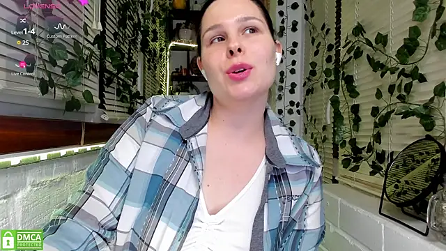 Candys booty online show from February 4, 2025, 9:20 pm