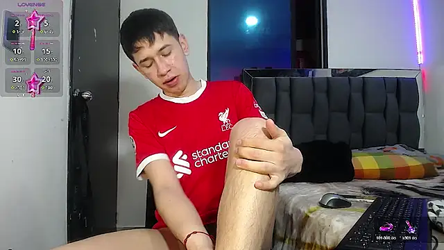 Mr daren  online show from March 19, 2025, 6:23 pm