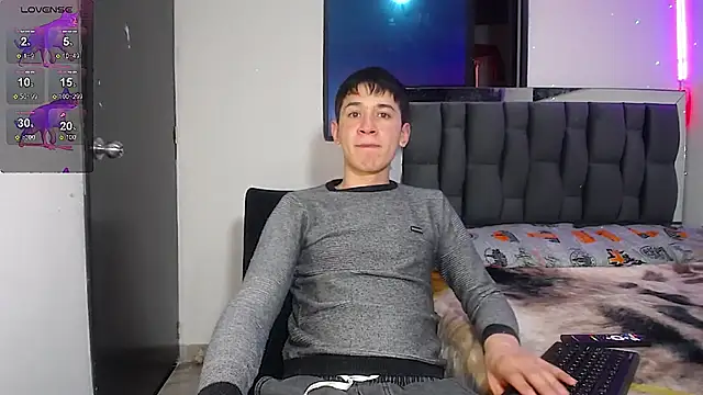 Mr daren  online show from March 3, 2025, 8:32 pm