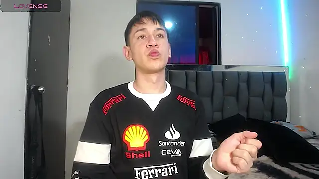 Mr daren  online show from March 13, 2025, 6:34 pm