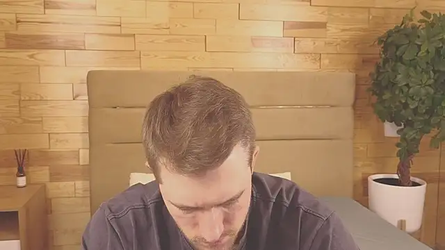 Snapshot of EthanPinkman chatting on October 2, 2025, 4:27 am EthanPinkman online show from October 2, 2025, 4:27 am