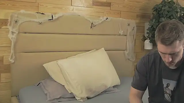 Snapshot of EthanPinkman chatting on October 23, 2025, 4:22 am EthanPinkman online show from October 23, 2025, 4:22 am