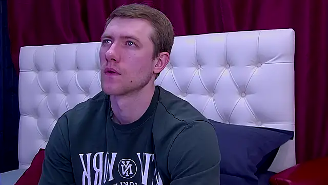 Snapshot of EthanPinkman chatting on September 24, 2025, 4:08 am EthanPinkman online show from September 24, 2025, 4:08 am