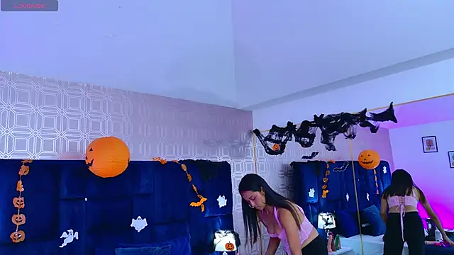 AnyLeonhard online show from October 20, 2025, 7:47 pm