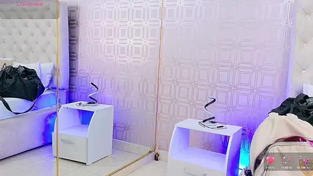 AnyLeonhard online show from October 7, 2025, 7:48 pm