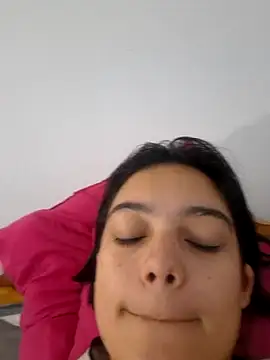 Snapshot of littlemelii chatting on April 21, 2026, 7:20 pm littlemelii online show from April 21, 2026, 7:20 pm