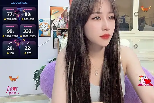  LLisa  online show from September 12, 2025, 3:28 am