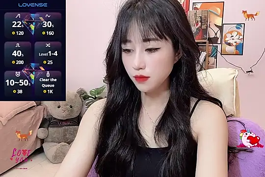  LLisa  online show from March 13, 2025, 4:34 pm