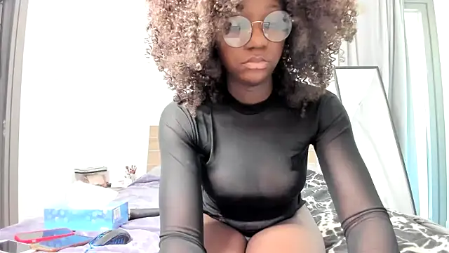 Snapshot of blackfoxxy_ chatting on February 3, 2026, 2:44 pm blackfoxxy online show from February 3, 2026, 2:44 pm