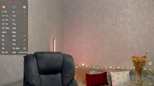 Snapshot of Naughty__Megan chatting on February 12, 2026, 5:07 am Naughty Megan online show from February 12, 2026, 5:07 am