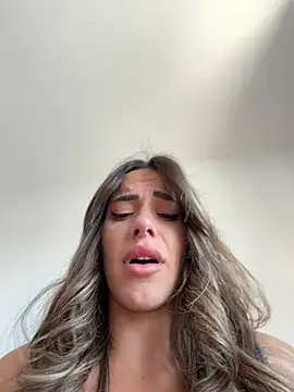 Alisa-Marie online show from May 15, 2026, 9:29 am