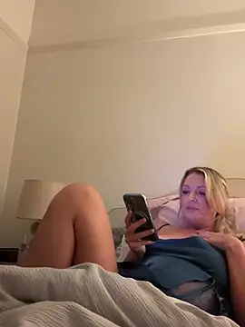 Snapshot of JodiSands chatting on March 16, 2025, 8:32 pm JodiSands online show from March 16, 2025, 8:32 pm