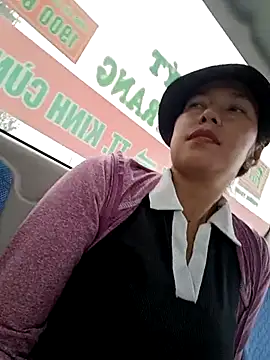 Snapshot of 2HotAsain4u chatting on October 21, 2025, 2:00 am 2HotAsain4u online show from October 21, 2025, 2:00 am