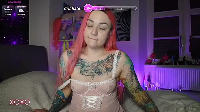 PinkHurricaneOfficial online show from February 26, 2025, 10:04 pm