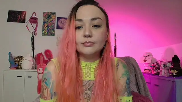 Snapshot of PinkHurricaneOfficial chatting on October 30, 2025, 4:04 pm PinkHurricaneOfficial online show from October 30, 2025, 4:04 pm