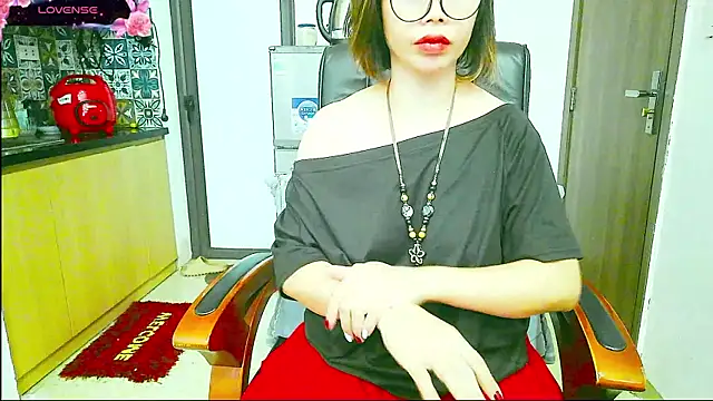 Miu-Le online show from October 5, 2025, 7:21 am