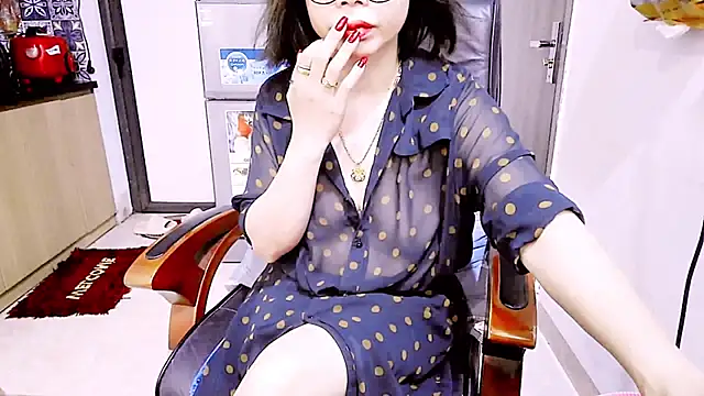 Miu-Le online show from April 6, 2026, 2:18 pm