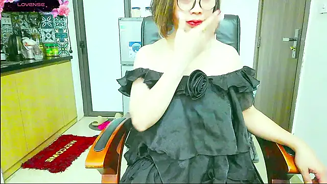 Miu-Le online show from September 21, 2025, 9:58 am