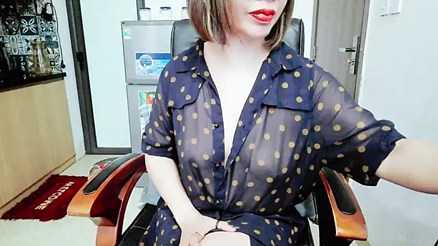 Miu-Le online show from December 2, 2025, 9:11 am