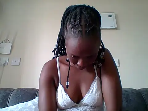 Snapshot of sexy_darleen23 chatting on February 7, 2025, 8:33 am sexy darleen23 online show from February 7, 2025, 8:33 am