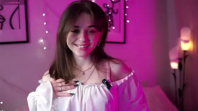 EstherMitchel online show from February 14, 2025, 1:13 am