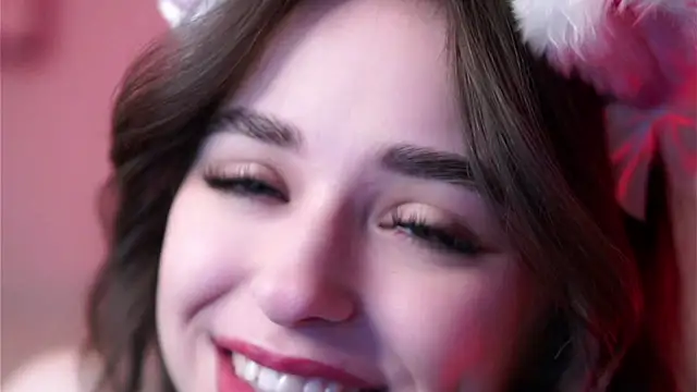 EstherMitchel online show from March 5, 2025, 1:52 am