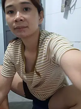 Snapshot of Xaoxang chatting on February 15, 2025, 11:58 pm Xaoxang online show from February 15, 2025, 11:58 pm