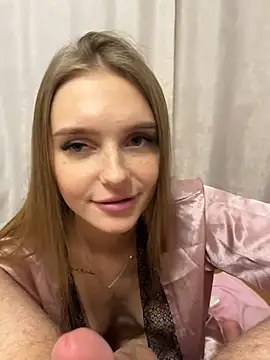 lovelly molly online show from December 28, 2024, 9:40 pm