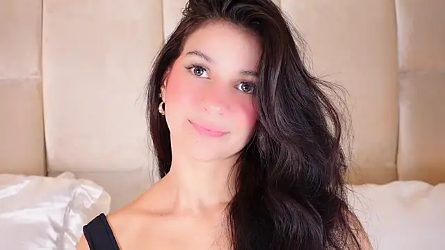 KiraKayleigh1 online show from September 8, 2025, 11:37 pm