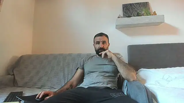 ivat80 online show from November 2, 2025, 6:51 am