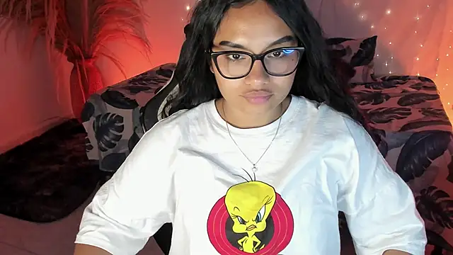 Riana Kean online show from April 9, 2026, 2:02 am