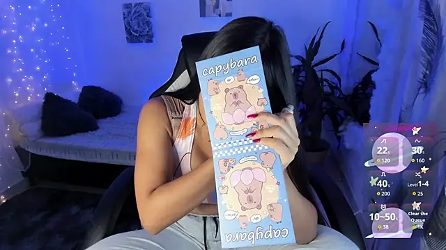 Snapshot of Riana_Kean chatting on October 12, 2025, 12:23 am Riana Kean online show from October 12, 2025, 12:23 am