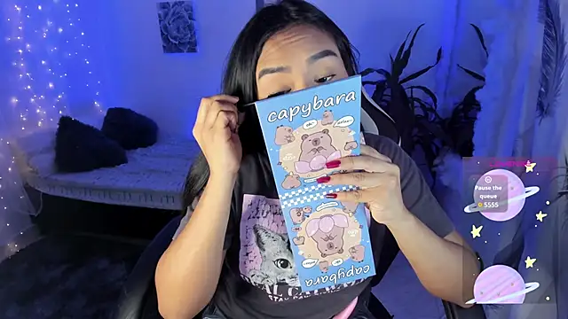 Snapshot of Riana_Kean chatting on October 14, 2025, 3:18 am Riana Kean online show from October 14, 2025, 3:18 am