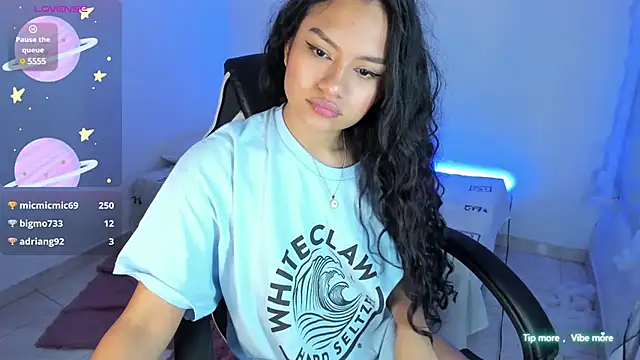 Riana Kean online show from February 19, 2025, 9:06 am