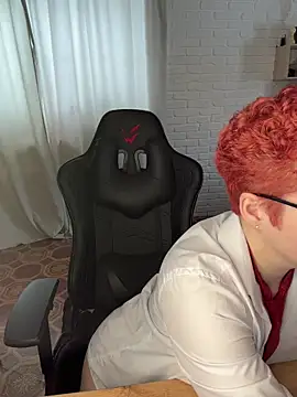 MrMrsRight online show from March 3, 2026, 6:53 am