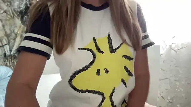 Snapshot of LisaFlower chatting on September 26, 2025, 11:06 am LisaFlower online show from September 26, 2025, 11:06 am