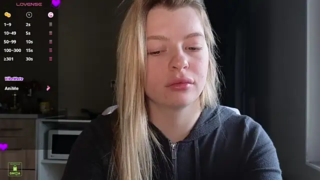 RinaBlondie online show from February 28, 2025, 11:58 am
