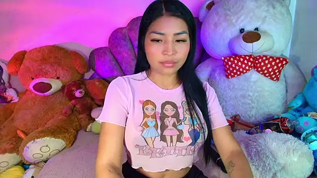 Pocahontascute 33 online show from March 1, 2026, 4:56 am