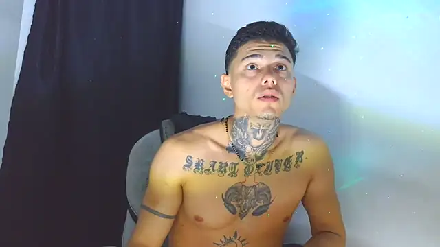 Snapshot of Skartoliver chatting on September 29, 2025, 8:32 am Skartoliver online show from September 29, 2025, 8:32 am