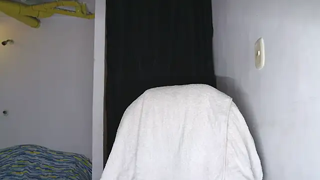 Snapshot of Skartoliver chatting on September 30, 2025, 11:49 am Skartoliver online show from September 30, 2025, 11:49 am