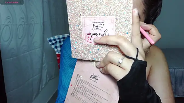 Snapshot of umarany chatting on October 28, 2025, 12:15 pm umarany online show from October 28, 2025, 12:15 pm