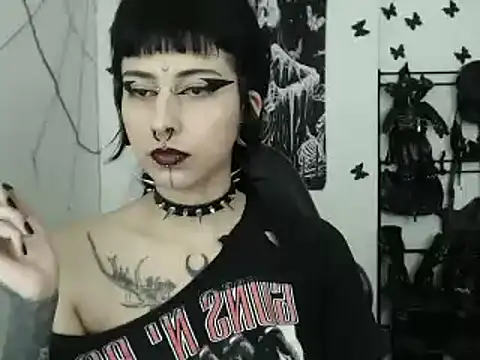 Snapshot of n0sferatus__ chatting on October 3, 2025, 3:20 am n0sferatus online show from October 3, 2025, 3:20 am