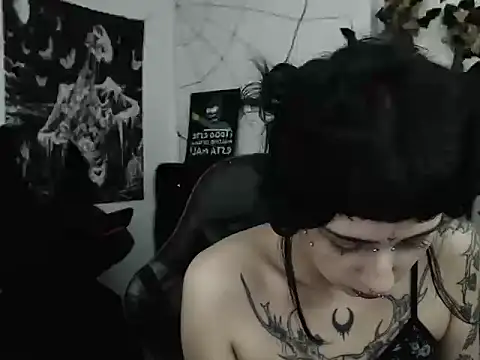 n0sferatus   online show from June 20, 2026, 2:49 am