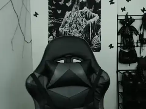 Snapshot of n0sferatus__ chatting on October 30, 2025, 4:11 am n0sferatus online show from October 30, 2025, 4:11 am